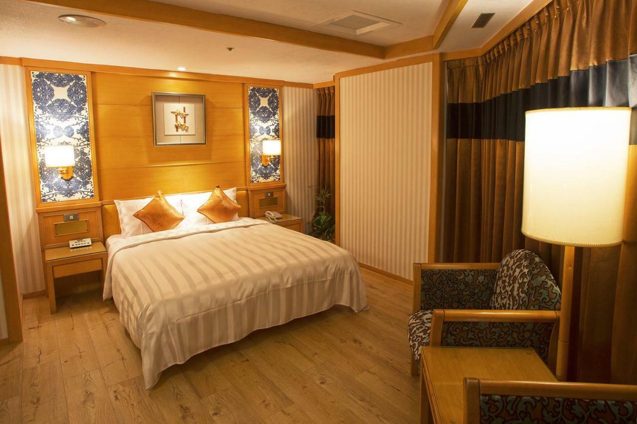 Silken Hotel Đài Bắc Ngoại thất bức ảnh