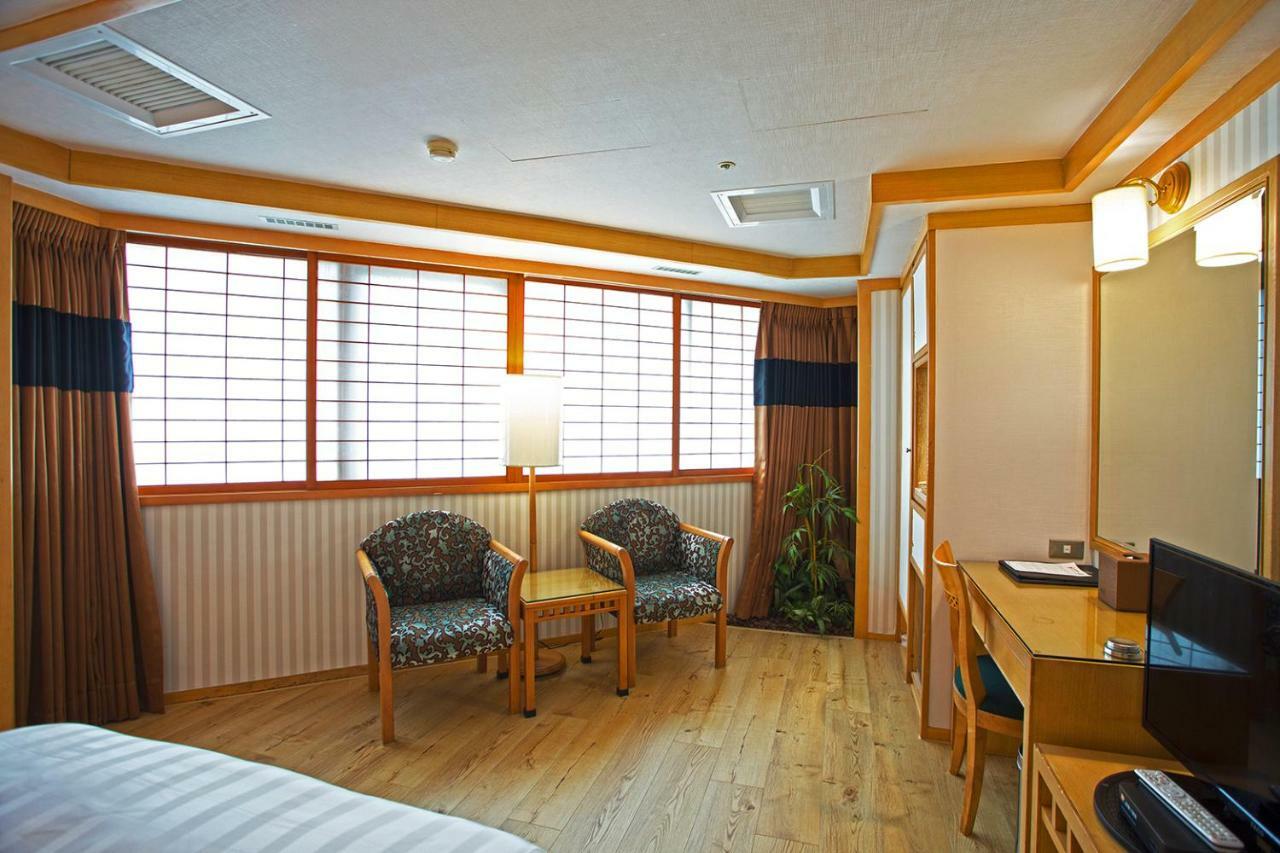 Silken Hotel Đài Bắc Ngoại thất bức ảnh