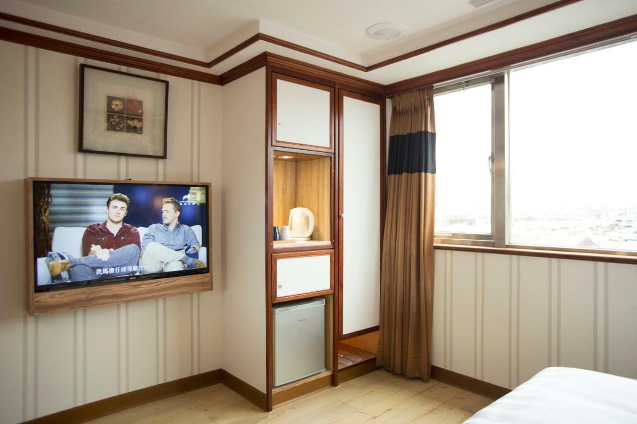 Silken Hotel Đài Bắc Ngoại thất bức ảnh